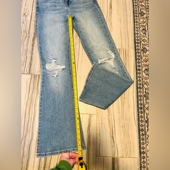 Hidden High Rise Flare/Bootcut Jean - Picture 4 of 11